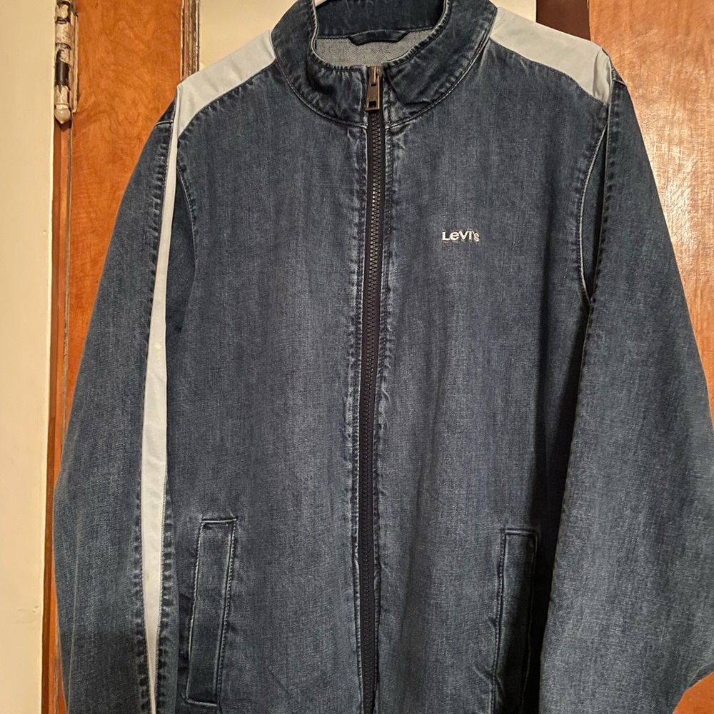 Never been worn Jean Levi’s Jacket. Plus size 22